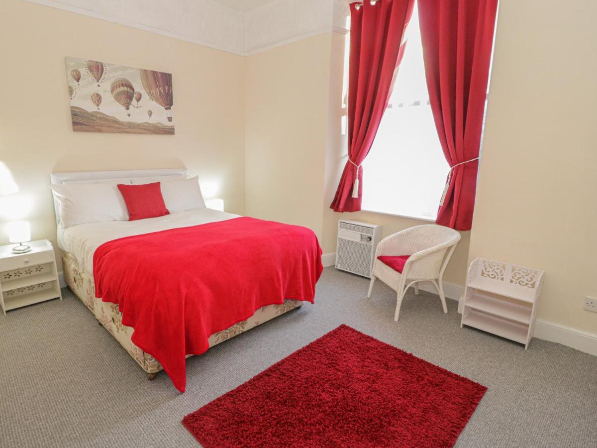 Penmaen-mawr Llys Madoc, First Floor Flat 아파트 외부 사진